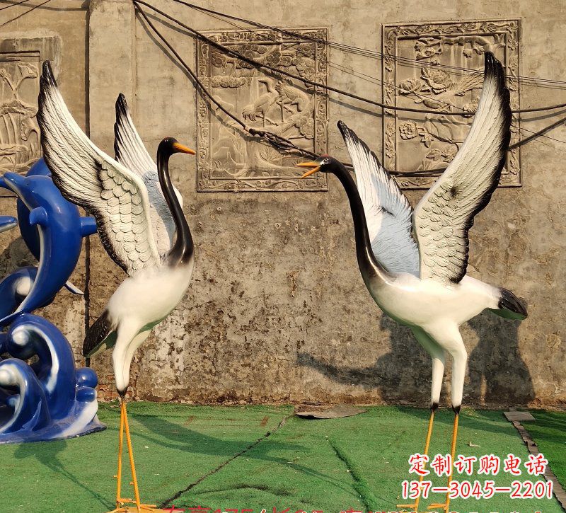 无锡仙鹤雕塑玻璃钢的艺术之美