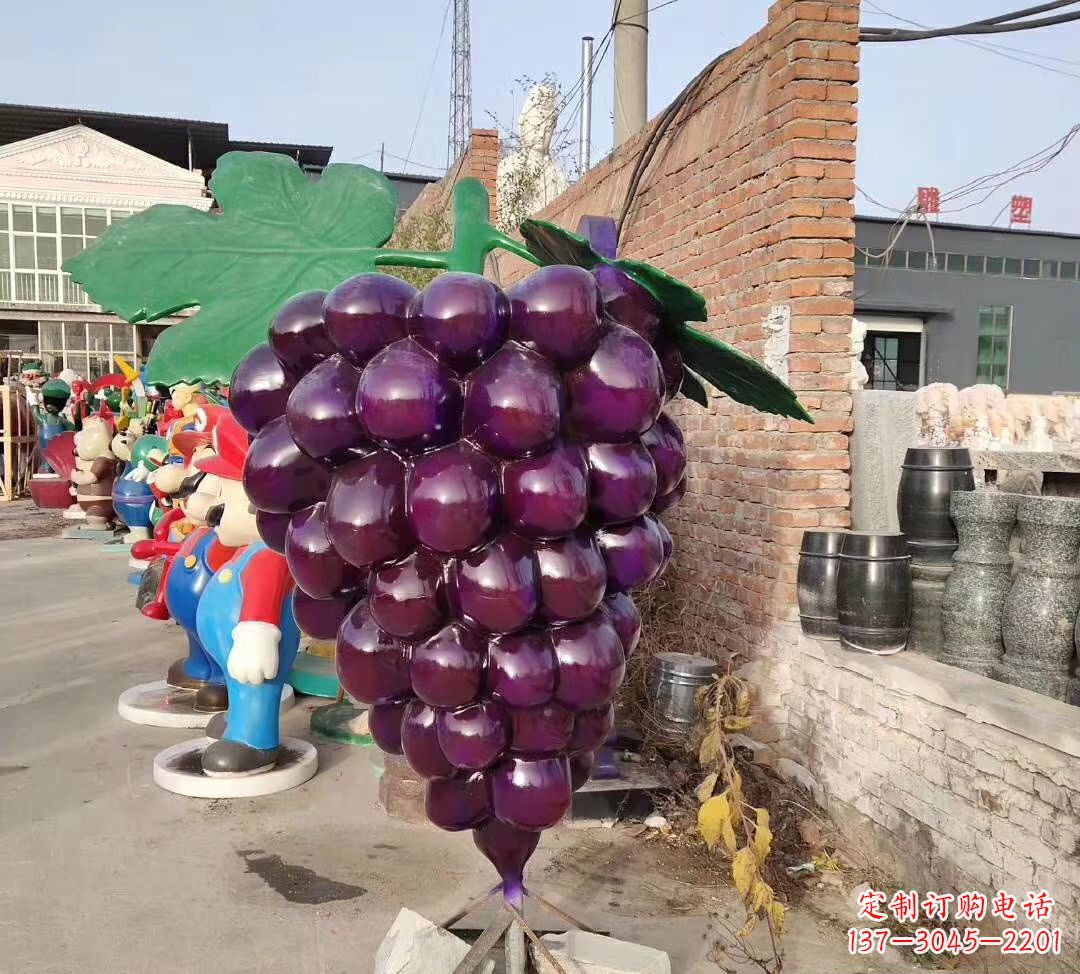 无锡玻璃钢仿真葡萄雕塑