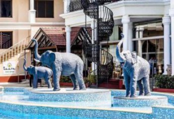 无锡真实大象雕塑，为你的别墅泳池增添灵动之美