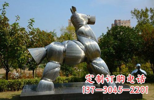 无锡不锈钢草扎马雕塑