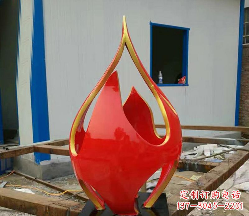 无锡不锈钢龙雕塑点缀火龙果广场