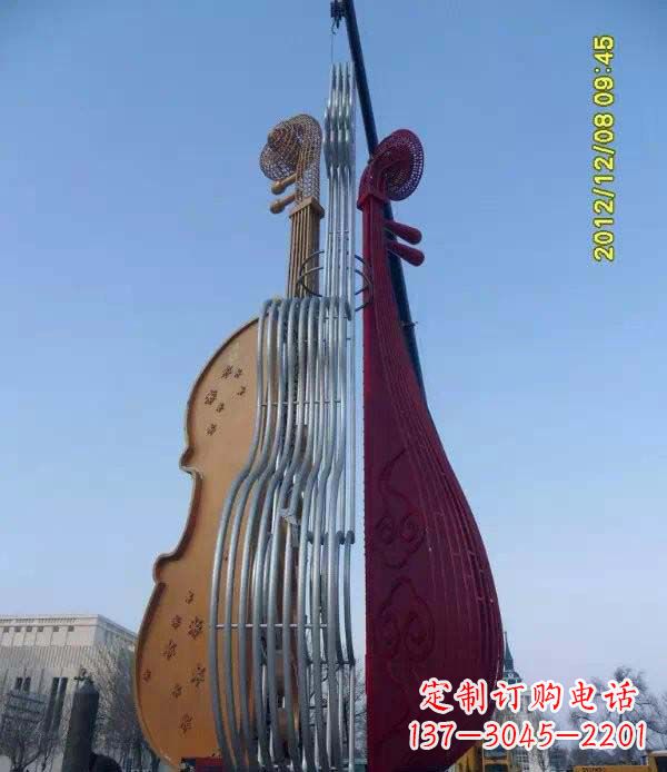 无锡不锈钢琵琶雕塑演奏着灵魂之音