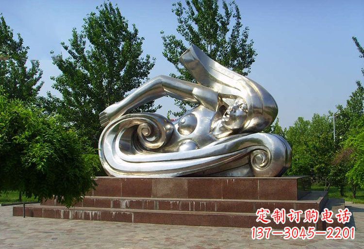 无锡不锈钢抽象游泳女孩雕塑