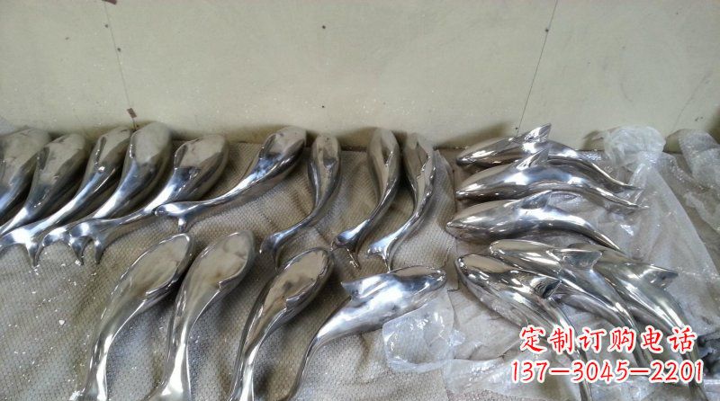 无锡精美的不锈钢动物雕塑