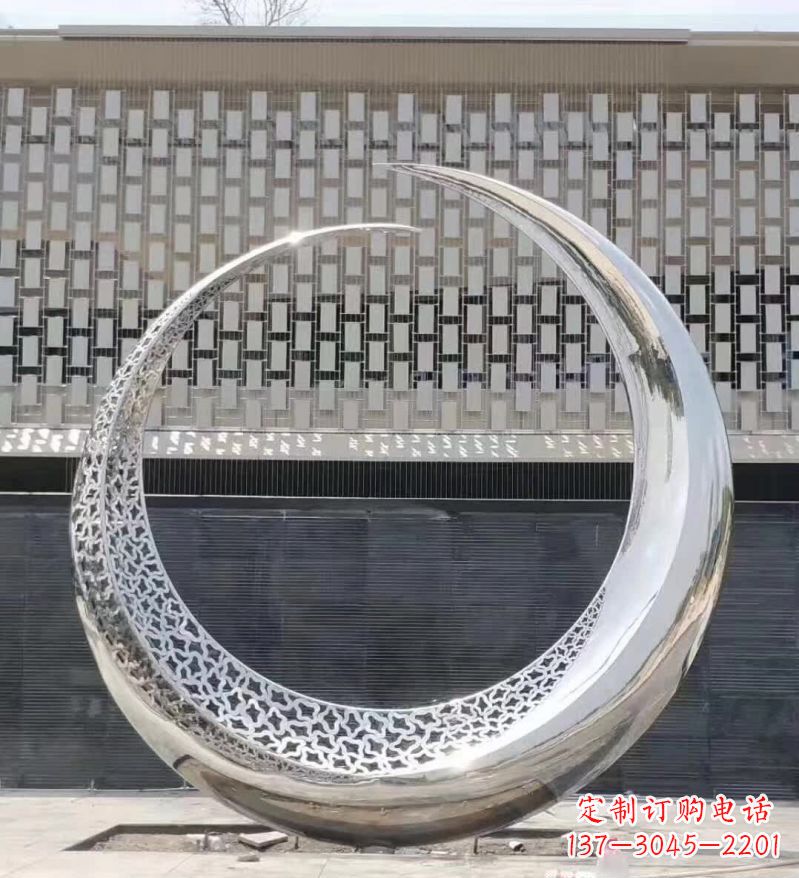 无锡不锈钢月亮雕塑精美的艺术之作