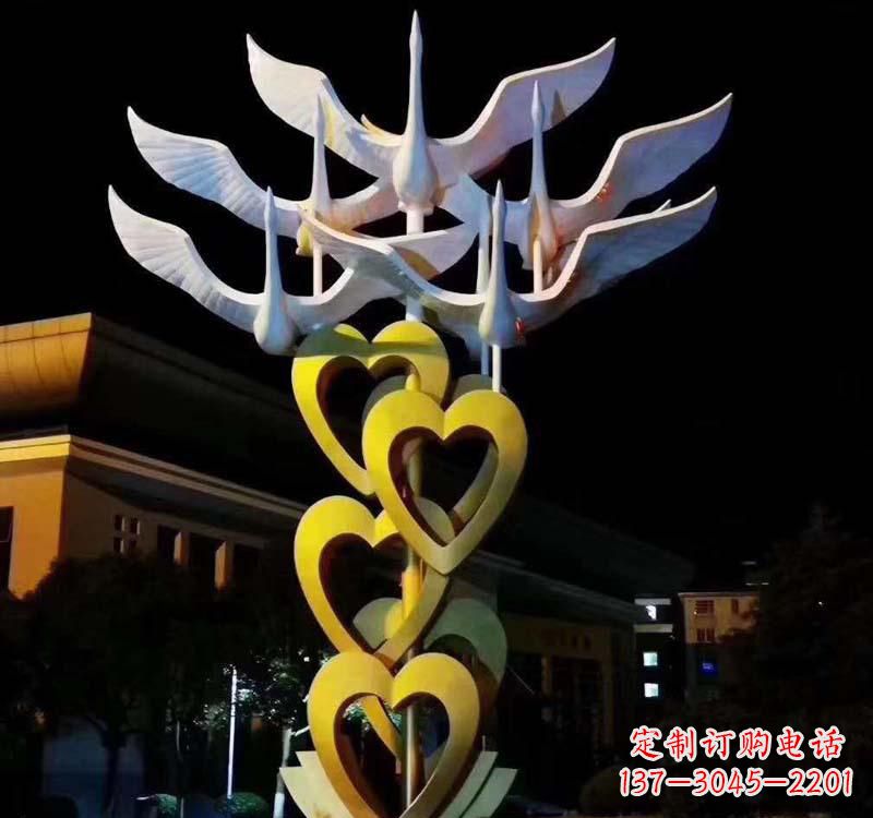无锡不锈钢大雁雕塑象征着自由的翱翔