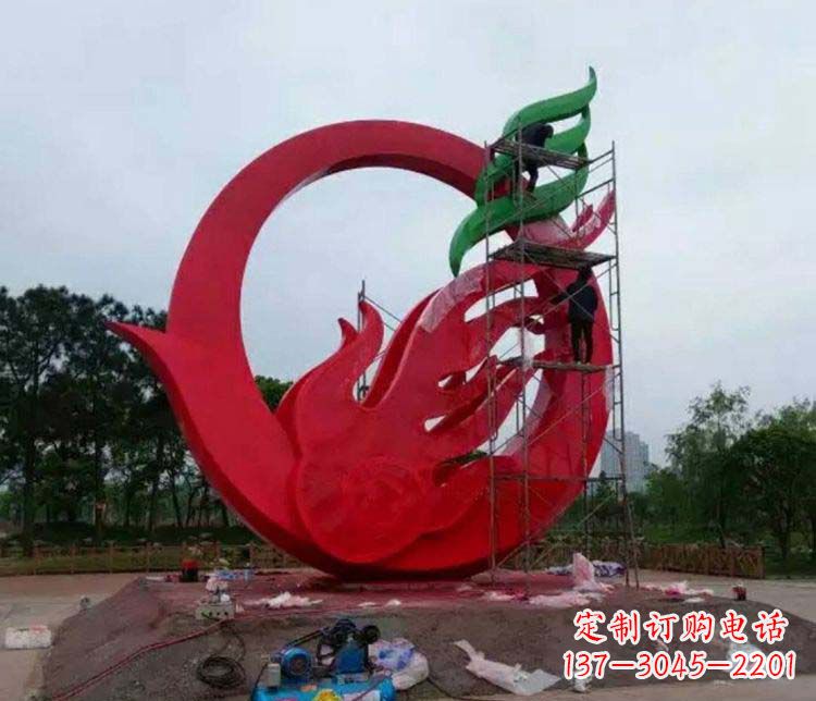 无锡不锈钢凤凰雕塑精美而又神秘