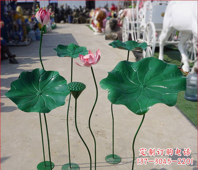 无锡不锈钢公园彩色荷花雕塑