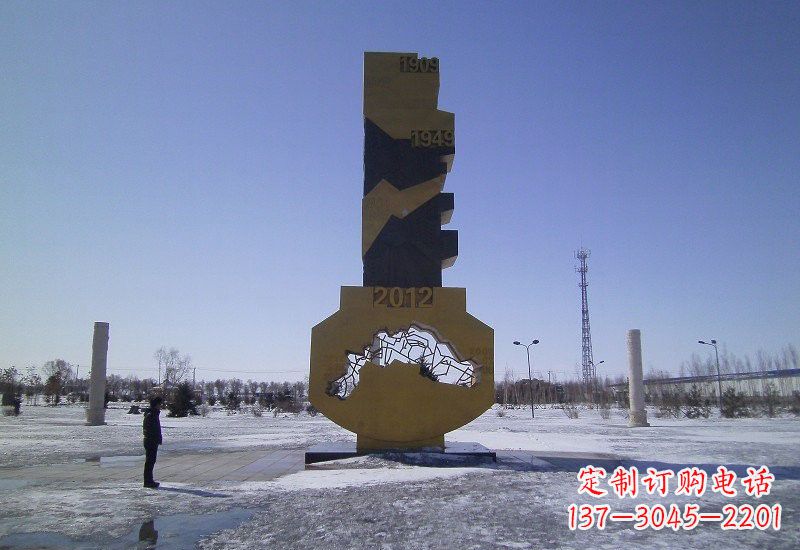 无锡不锈钢钥匙雕塑精致且具有象征意义