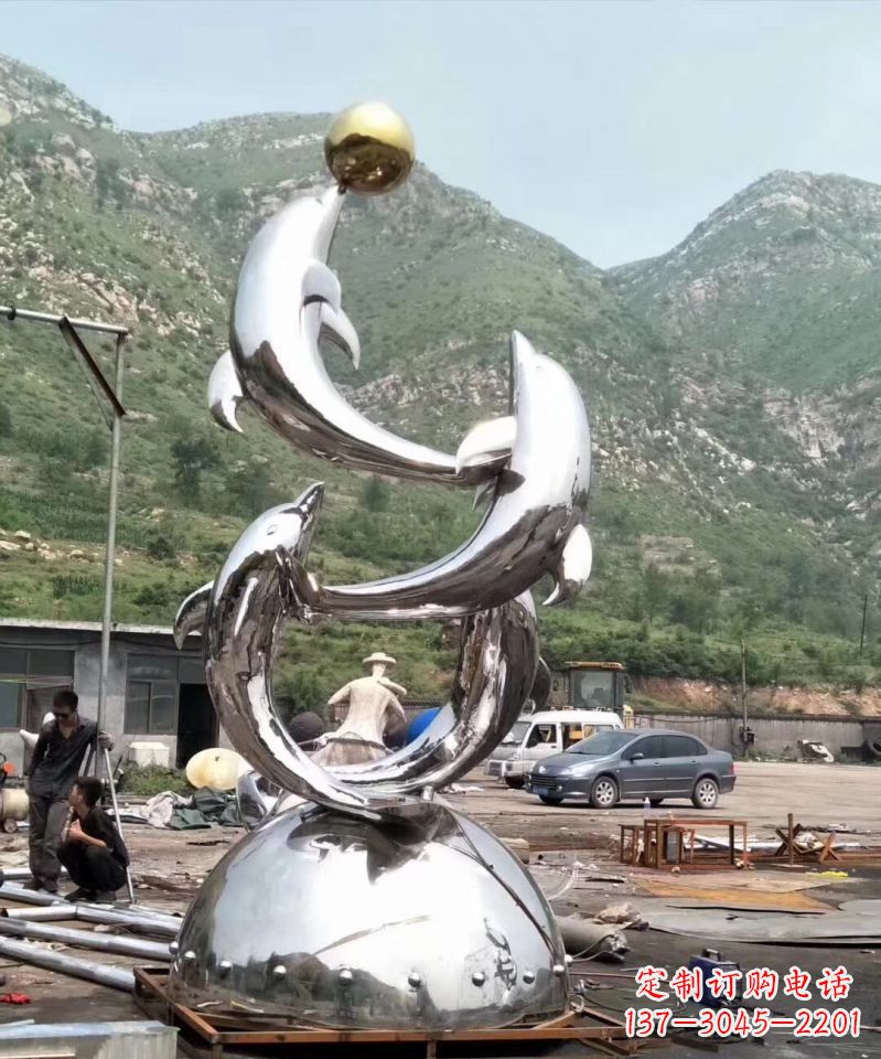 无锡海豚雕塑不锈钢的精美艺术