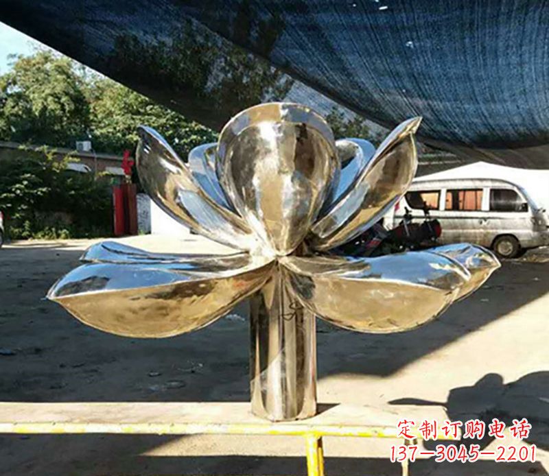 无锡不锈钢荷花雕塑——彰显小区景观之美