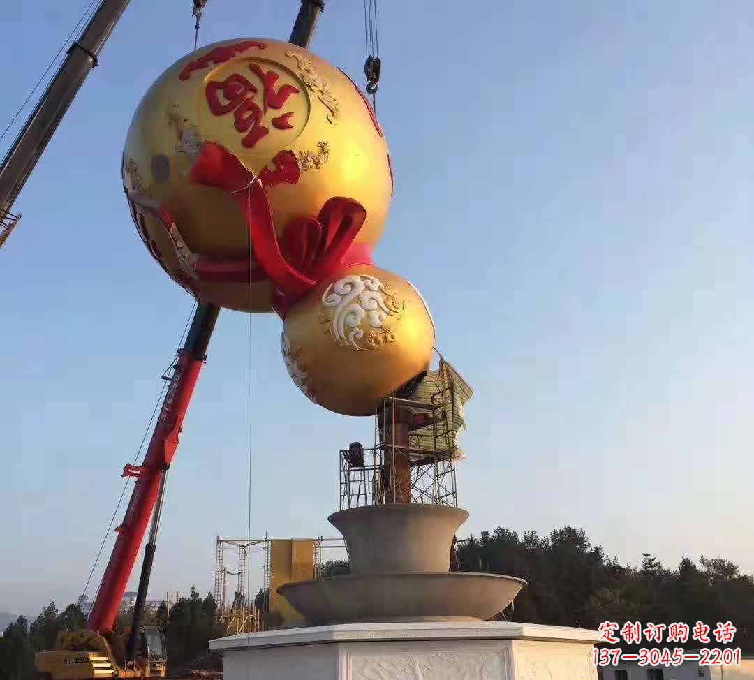 无锡不锈钢葫芦景观雕塑精美绝伦