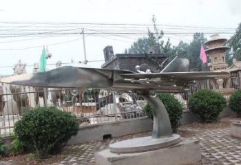 无锡不锈钢飞机雕塑——一种象征着力量与和平的艺术品