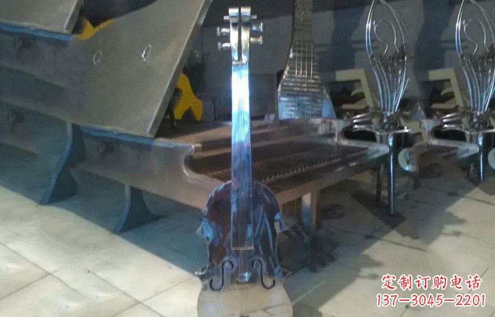 无锡不锈钢吉他雕塑给音乐带来更多美感