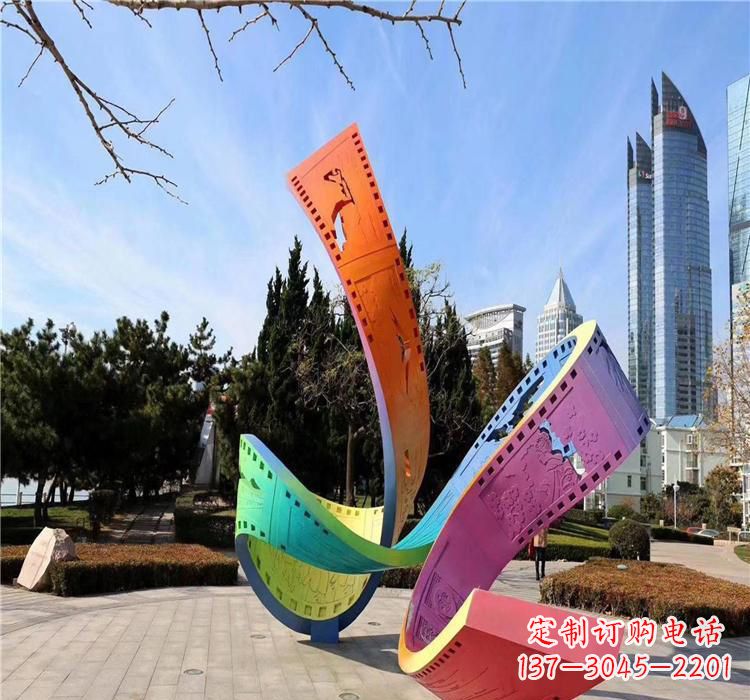 无锡波浪状的不锈钢胶卷雕塑