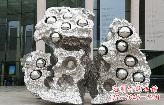 无锡不锈钢莲蓬雕塑——传承古老文化的艺术瑰宝