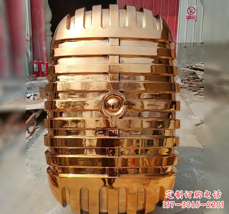 无锡不锈钢话筒雕塑传承历史的象征