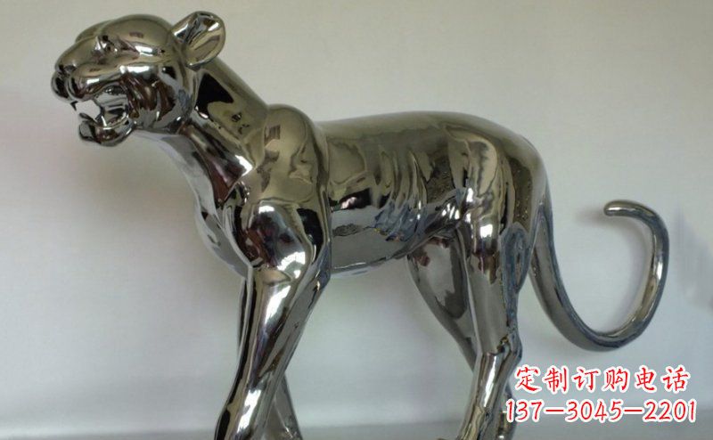 无锡不锈钢金钱豹雕塑