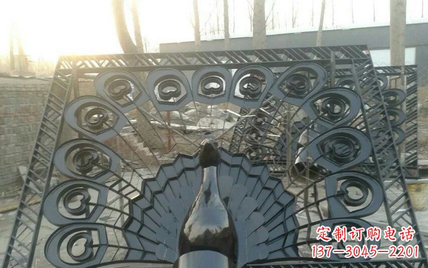无锡不锈钢孔雀开屏景观雕塑