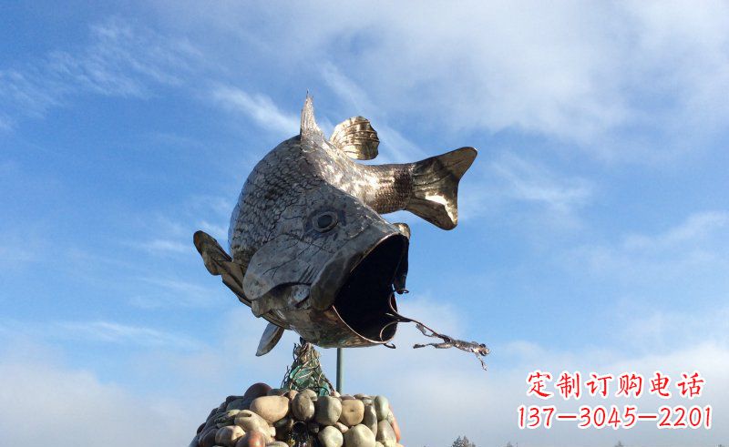 无锡不锈钢鲤鱼和青蛙动物雕塑