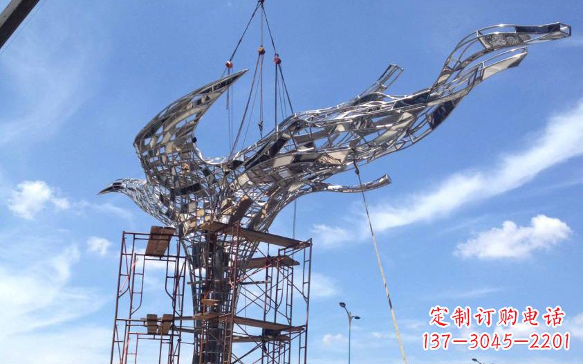 无锡不锈钢镂空鸽子雕塑