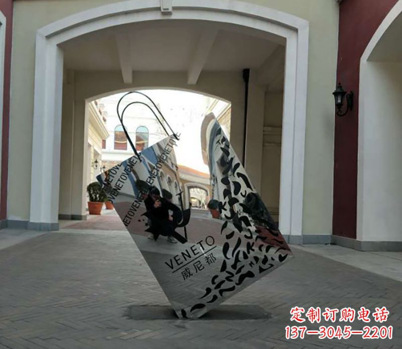 无锡不锈钢镂空购物袋雕塑——艺术精美的装饰品