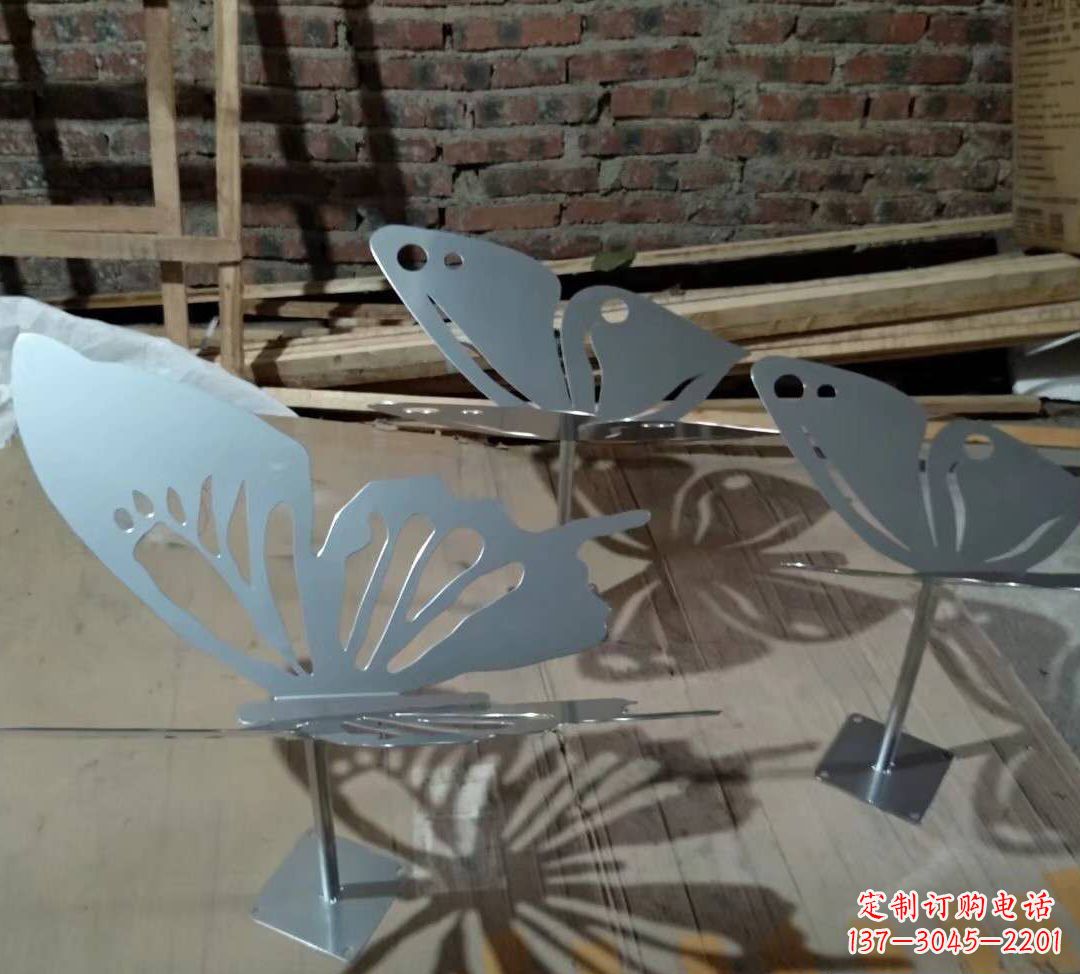 无锡蝴蝶之舞不锈钢镂空蝴蝶景观雕塑