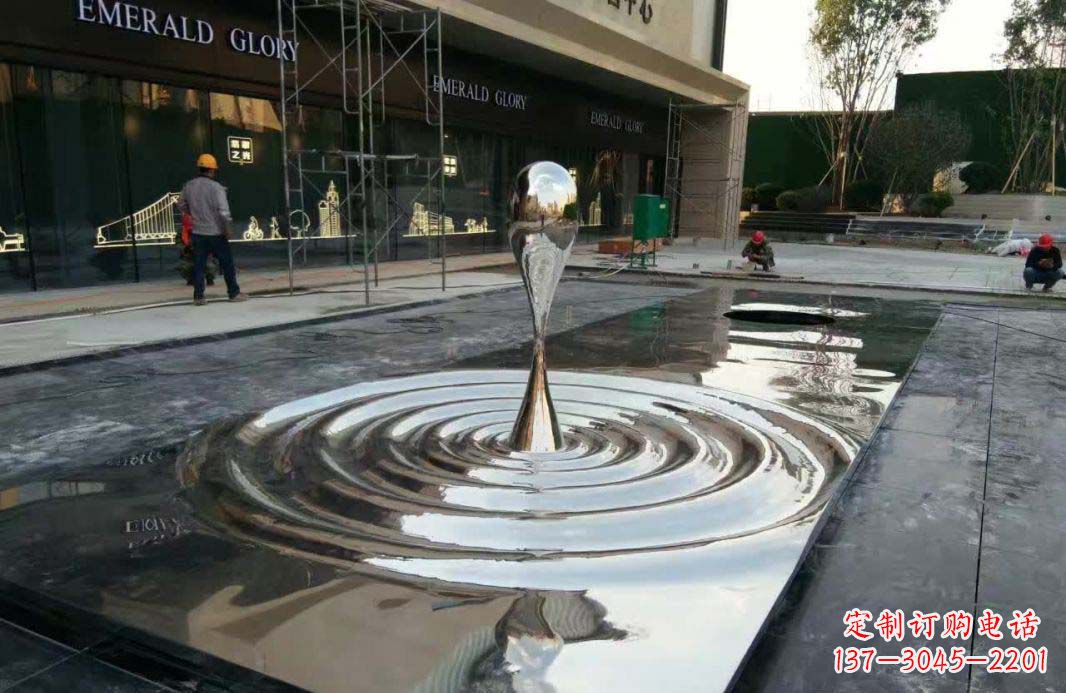无锡不锈钢水滴雕塑美丽的艺术表现
