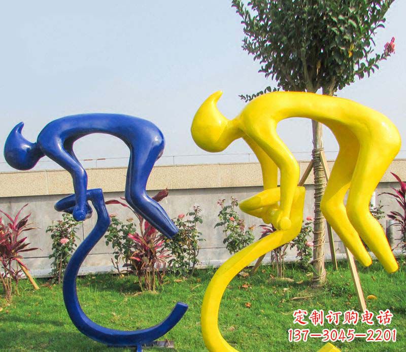 无锡不锈钢骑自行车广场景观雕塑——给城市带来活力