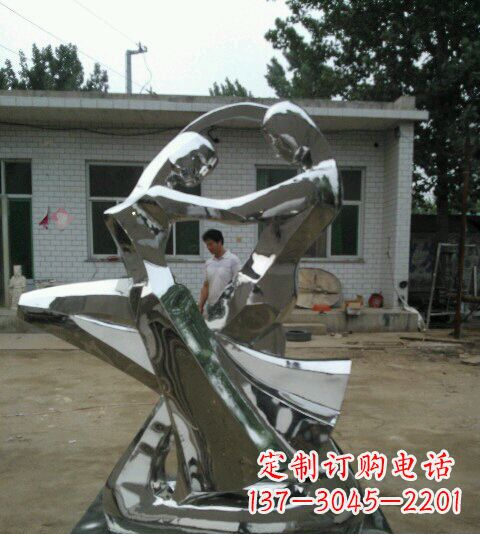 无锡浪漫的不锈钢情侣雕塑
