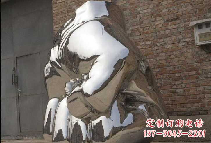 无锡不锈钢拳头雕塑