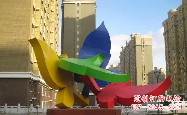 无锡不锈钢树叶景观雕塑美丽而精致