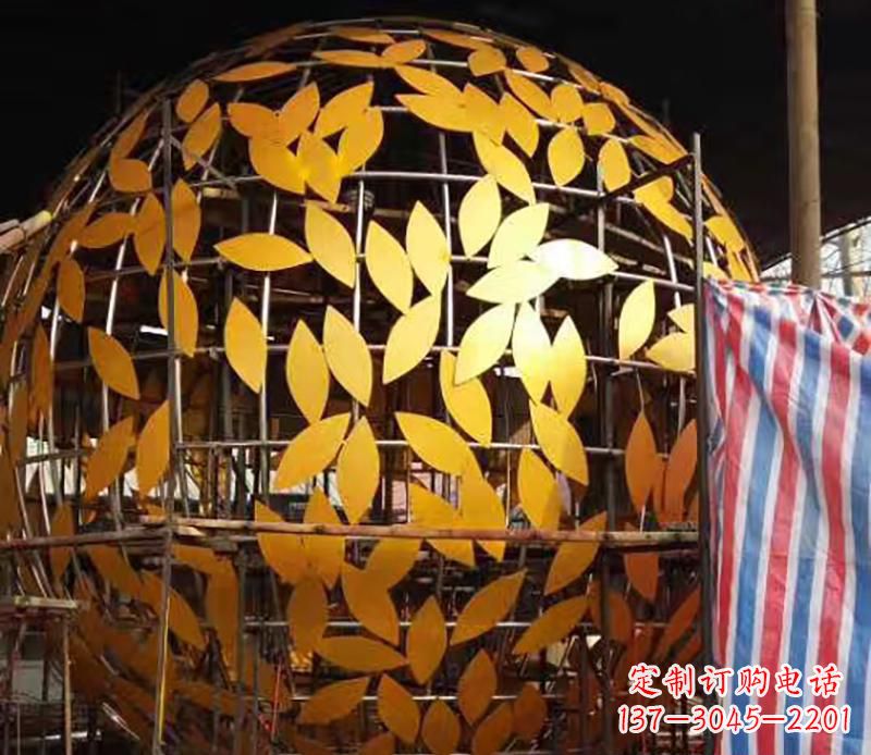 无锡不锈钢树叶镂空球景观雕塑