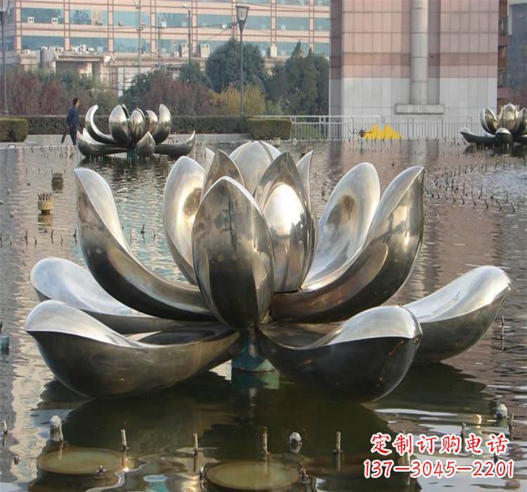 无锡不锈钢水景荷花雕塑质朴之美