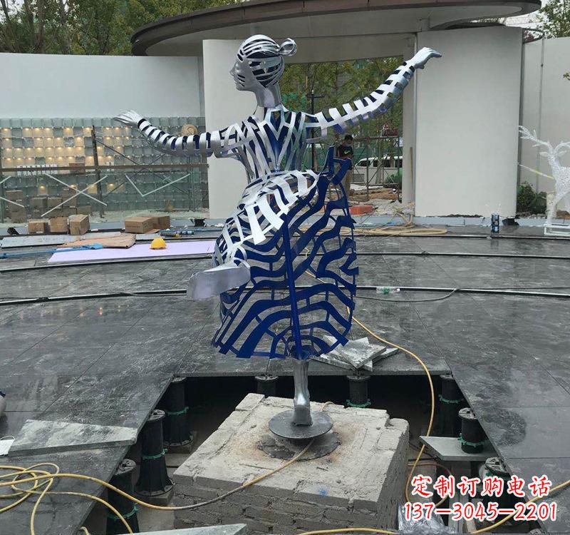 无锡不锈钢跳舞女孩雕塑
