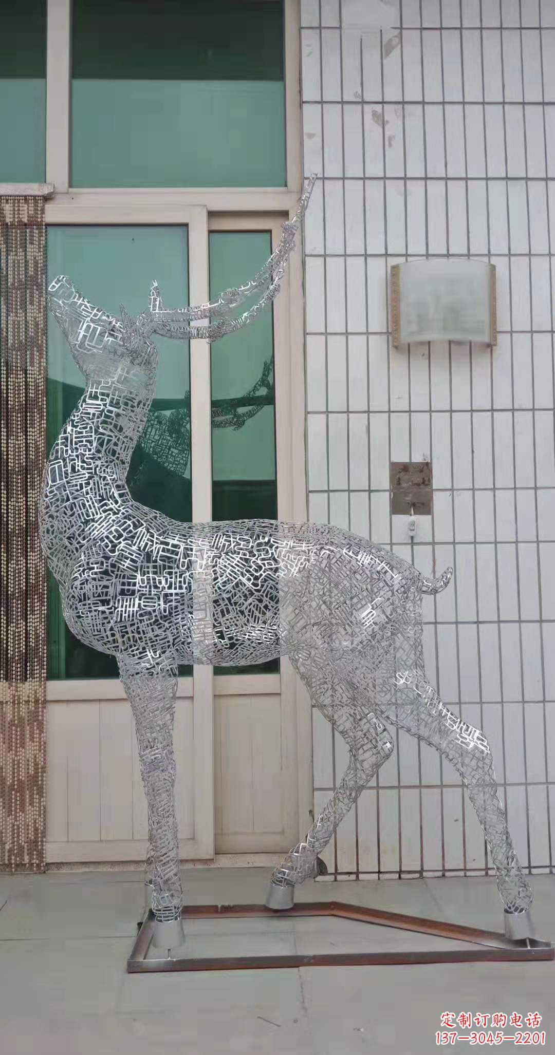 无锡不锈钢铁艺动物雕塑——艺术与自然的完美结合