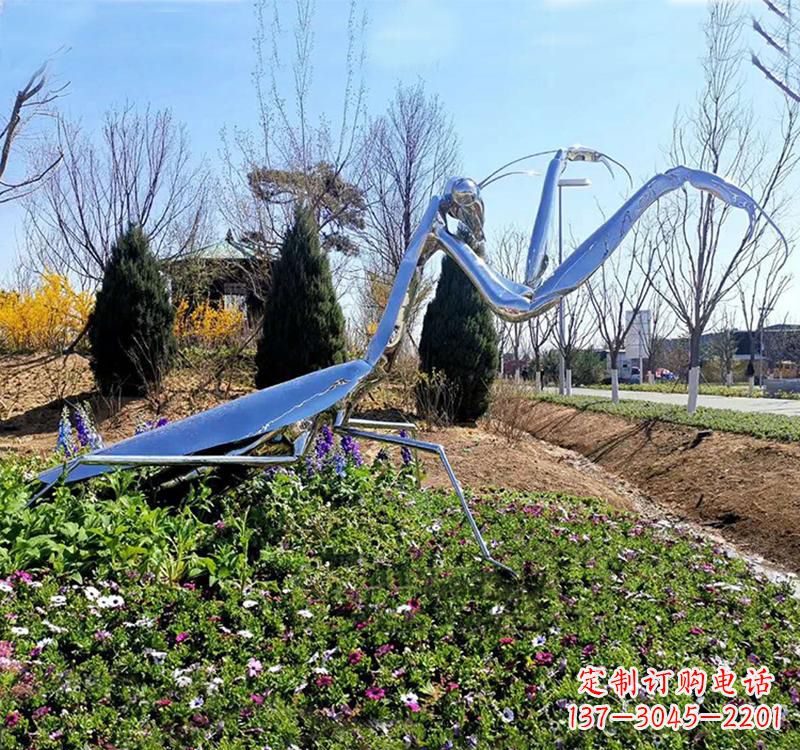 无锡不锈钢现代动物螳螂雕塑