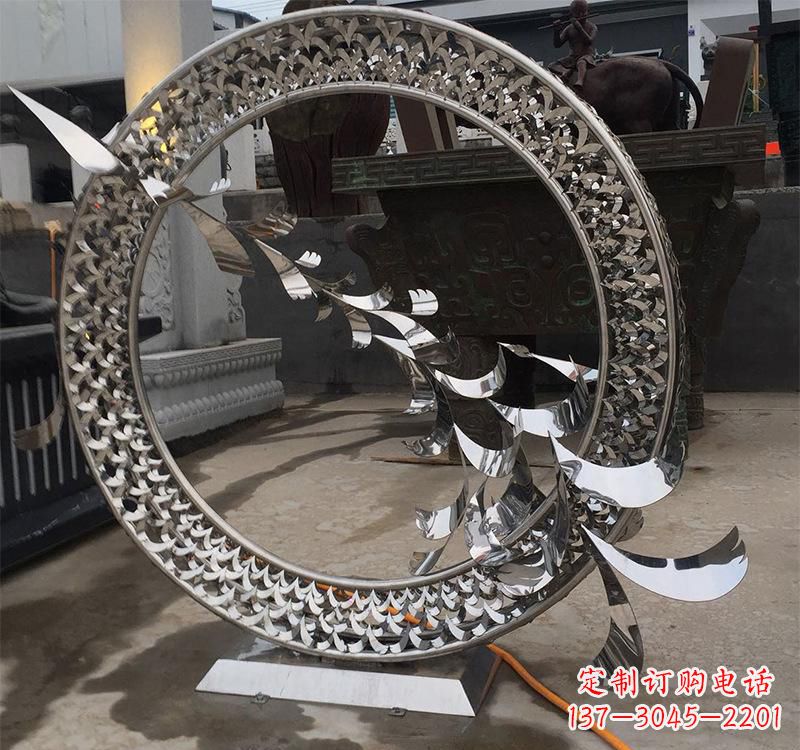 无锡不锈钢现代圆环雕塑——铸就艺术精粹