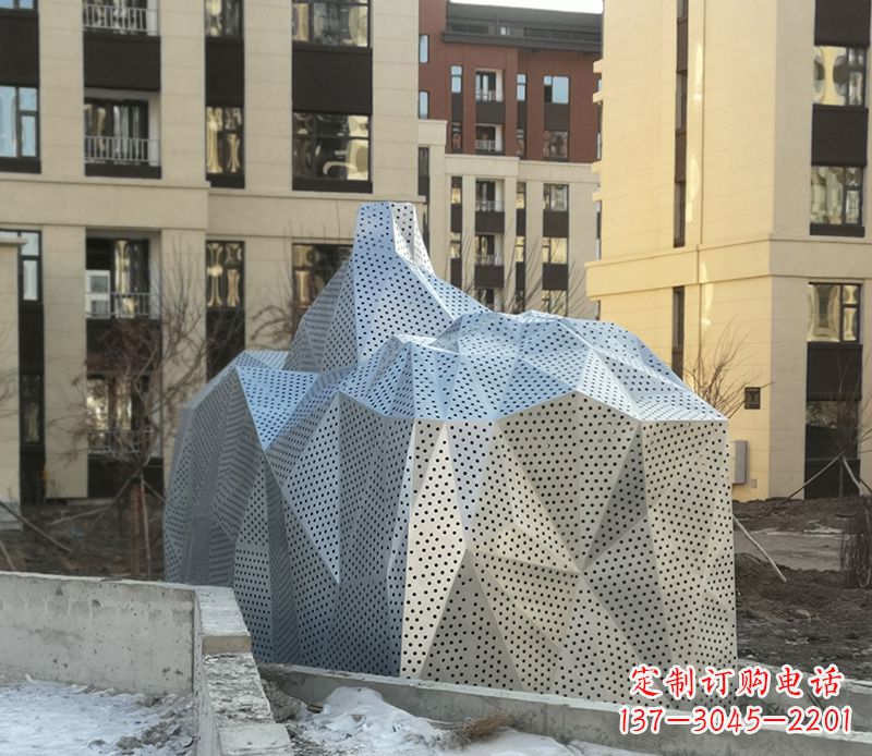 无锡不锈钢小区假山雕塑雕塑点缀小区美景
