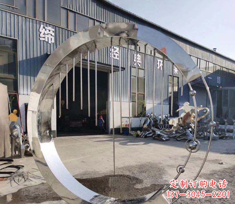 无锡不锈钢旋转流水圆环雕塑