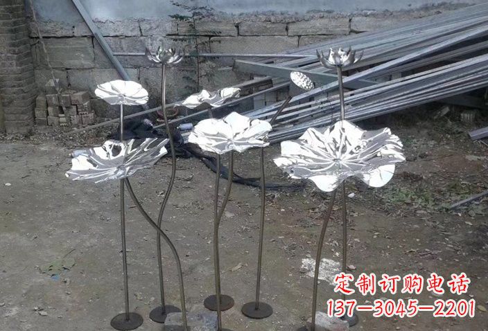 无锡不锈钢荷叶雕塑给园林增添美感