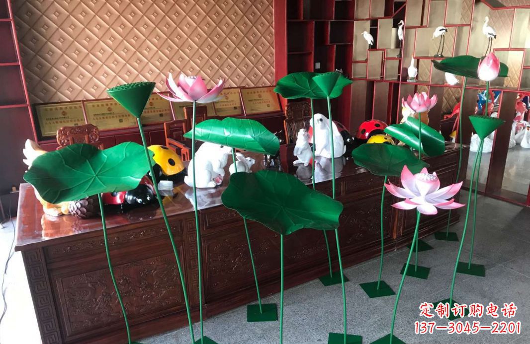 无锡精美不锈钢荷叶雕塑