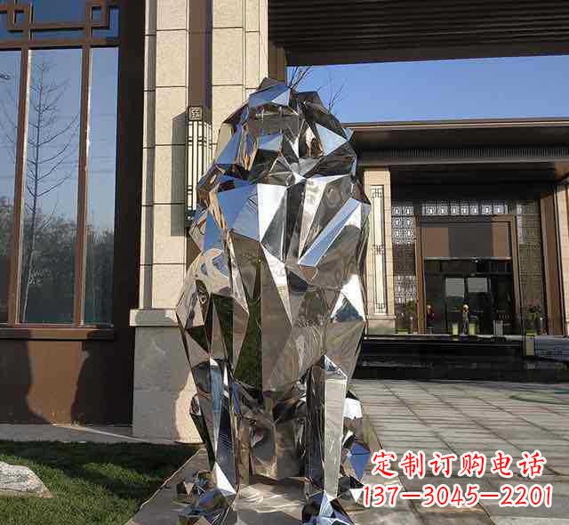 无锡不锈钢狮子雕塑给园林带来神秘与力量
