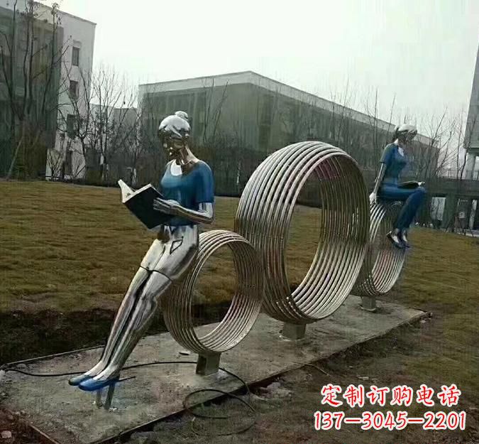 无锡圆环读书人雕塑