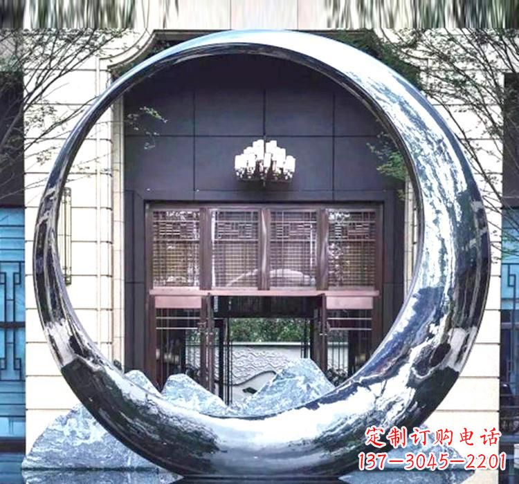 无锡不锈钢圆环镜面雕塑