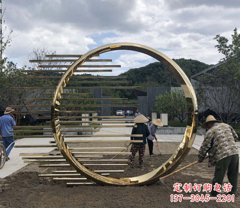无锡不锈钢圆环艺术雕塑——极致精湛的艺术美学
