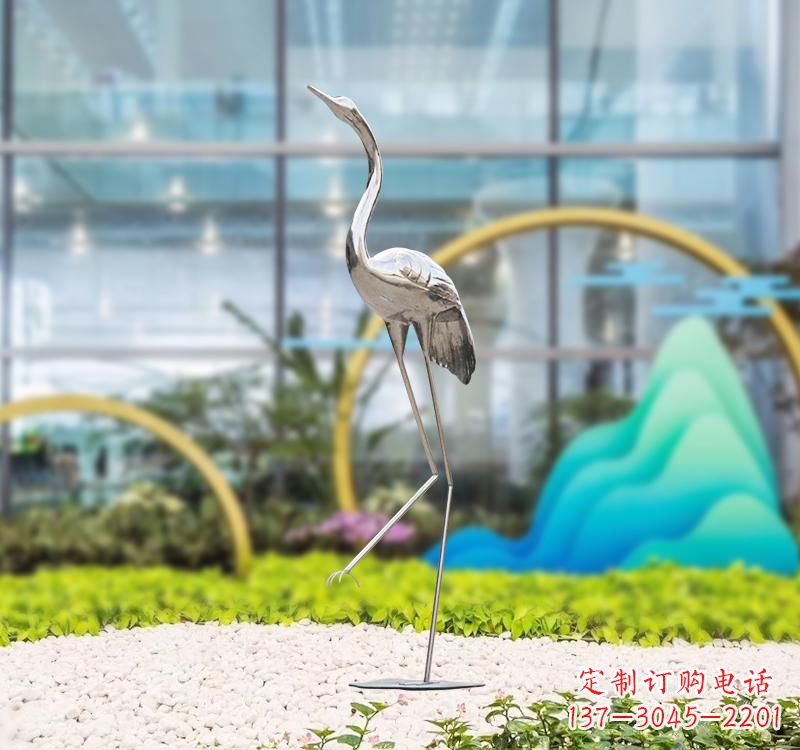 无锡不锈钢展翅仙鹤雕塑