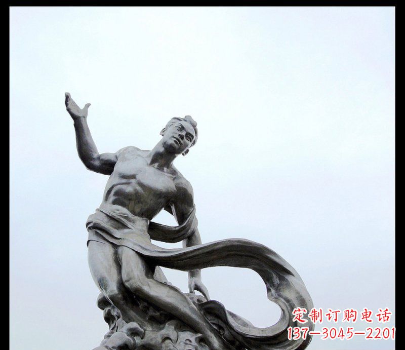 无锡浪花上的勇敢者——不锈钢站立的男人雕塑