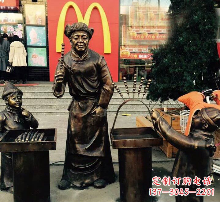 无锡步行街卖糖葫芦的人物铜雕