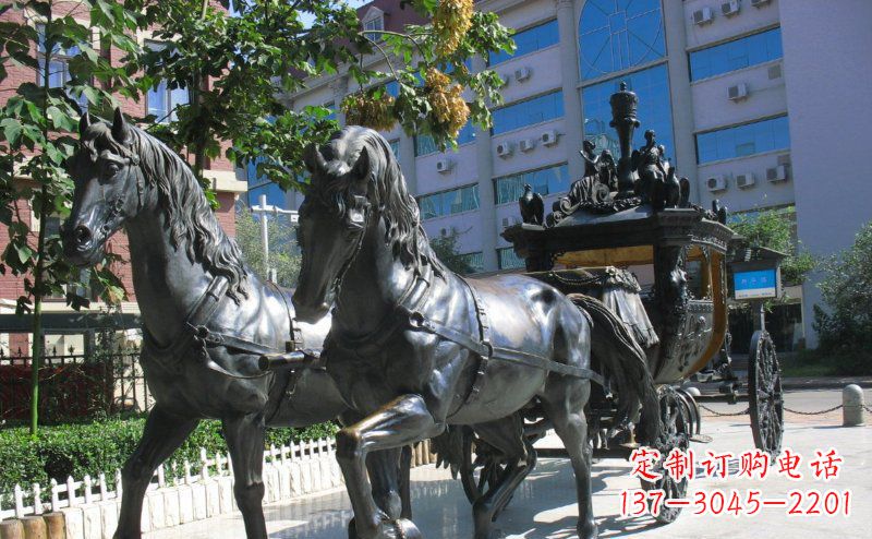 无锡马车雕塑西方步行街的瑰宝